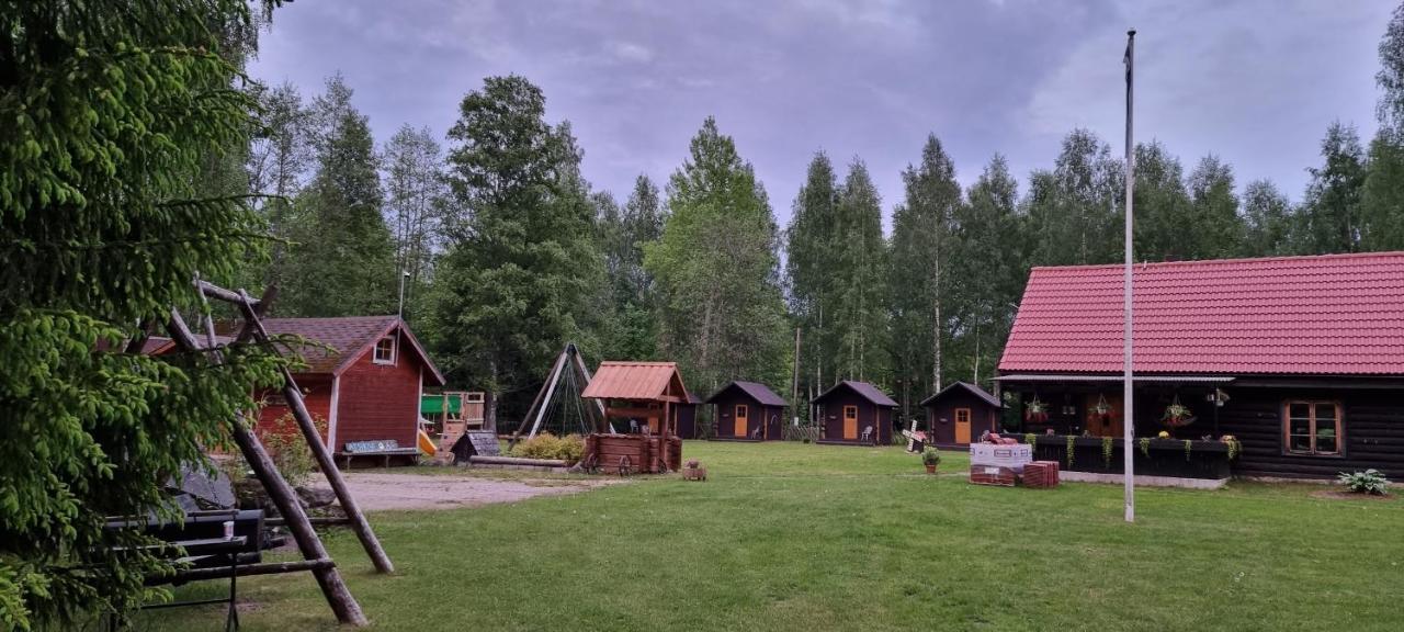 Atsikivi Puhketalu * Häädemeeste