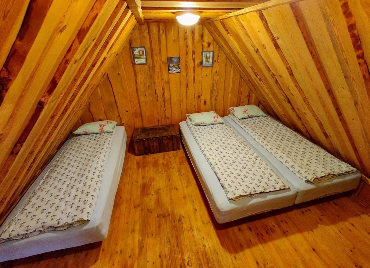 Campingplatz Atsikivi Puhketalu