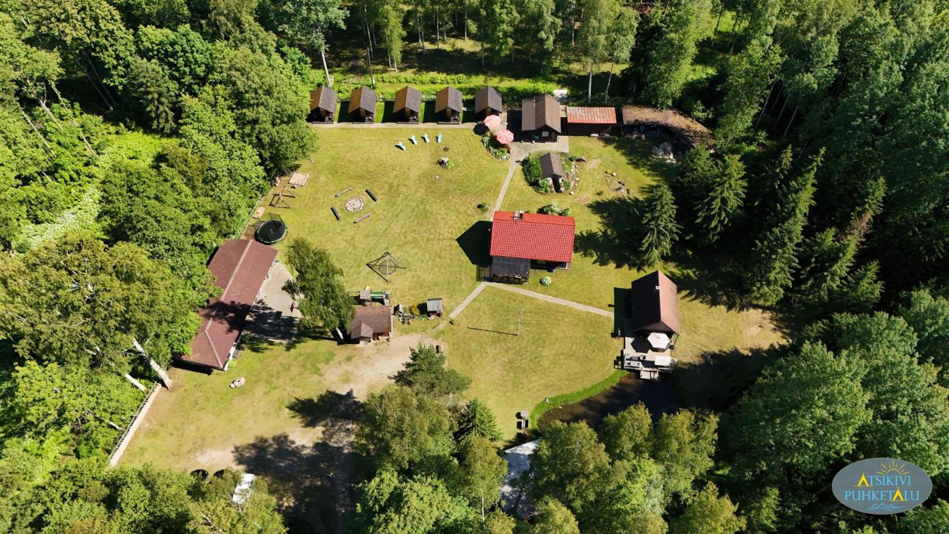 Atsikivi Puhketalu * Häädemeeste